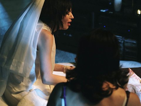 Девушку заставили заняться сексом с незнакомцем, оказавшимся ее братом