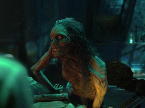 Исследователи случайно оживили голую мумию женщины с членом